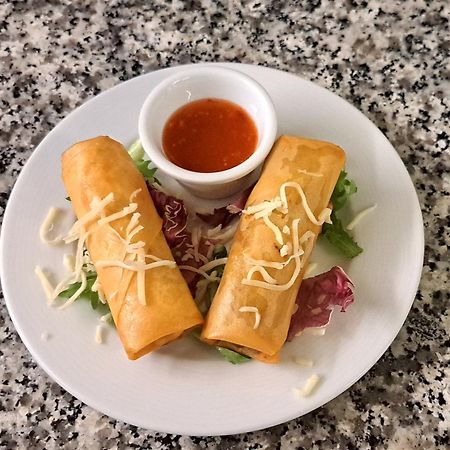 Hotel Restaurant Les Alizes Loriol Льо Пузен Екстериор снимка